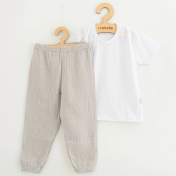 Vaikiškas medvilninis komplektas marškinėliai ir muslino kelnės New Baby Kindergarten šviesiai pilka 110 (4–5 m.)