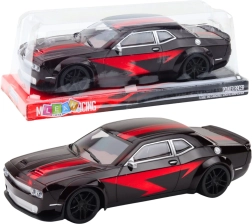 Sportinis automobilis su mechanine pavara, juodai raudonas