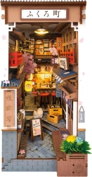 3D dėlionė knygų laikiklis Sakurų gatvelė su vynu