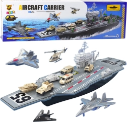 Didelis karinį lėktuvnešis su tankais ir lėktuvais 70 cm