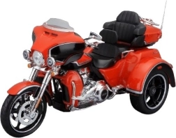 Die-cast motorcycle model HARLEY-DAVIDSON 2021 CVO Tri Glide 1:12, orange
