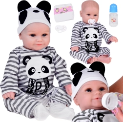 Miela minkšta berniuko lėlė 45 cm panda kombinezone