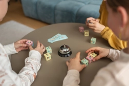 Greitosios kaladėlės – dėmesio žaidimas vaikams