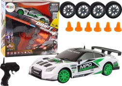 RC drifto lenktyninis automobilis 1:24 su keičiama ratų komplektacija ir greičiu iki 15 km/val.