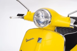 Vaikiškas elektrinis paspirtukas VESPA ROMA – geltonas