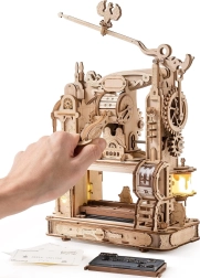 Robotime ROKR šviečianti medinė 3D dėlionė – klasikinė spausdinimo mašina (303 dalys)