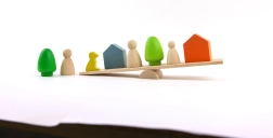 Milaniwood - Balancing Game City