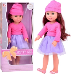 Elegantiška madinga lėlė su realistiškais priedais