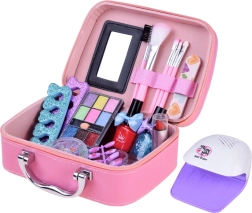 Kosmetikos ir nagų rinkinys lagaminėlyje