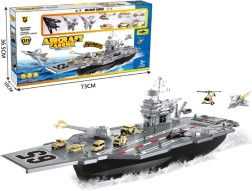 Karinis lėktuvnešis su naikintuvais