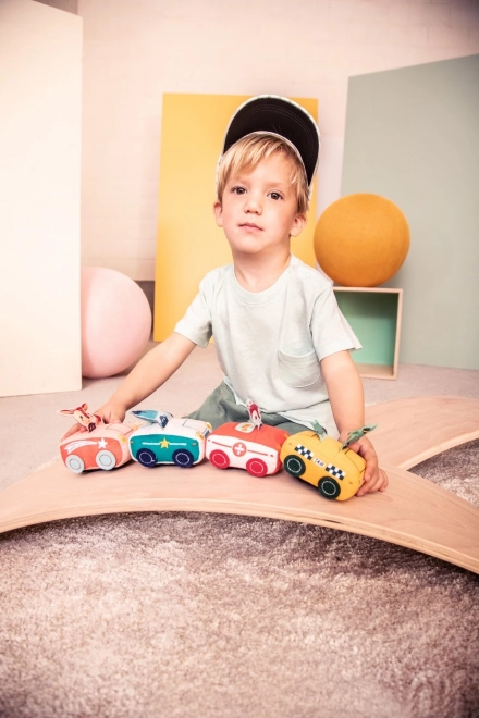 Lilliputiens – linksmas automobiliukas su raganosiu Mariusu