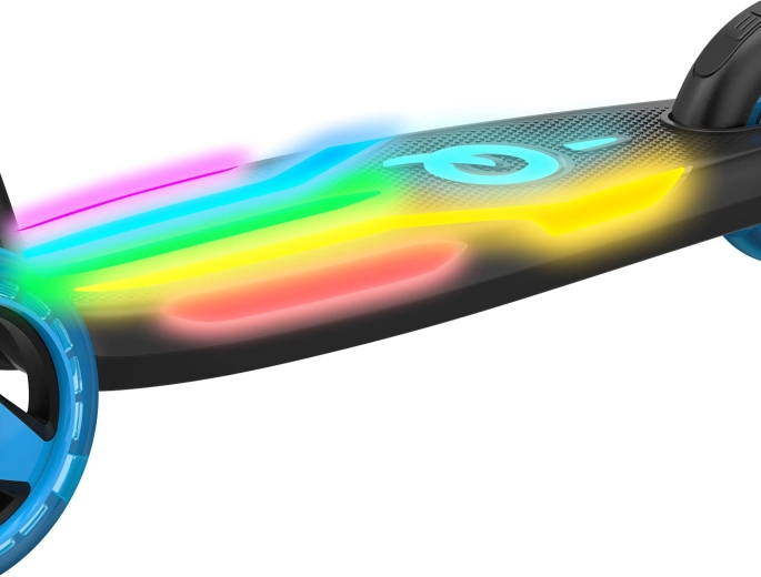 LED šviesų šou platformoje ir ratuose