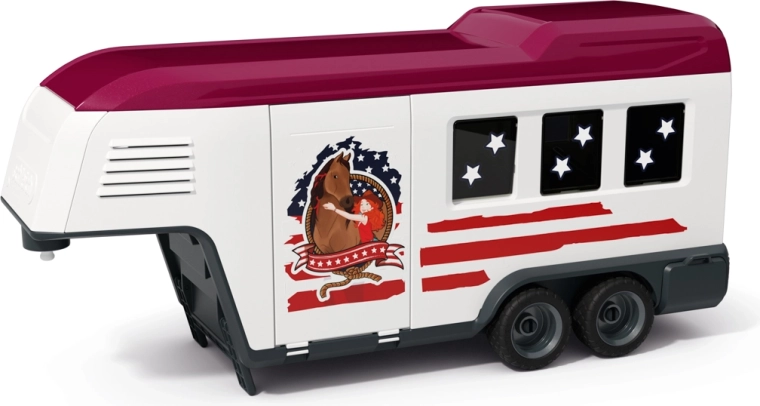 Trailer for safe transport of up to 5 horses