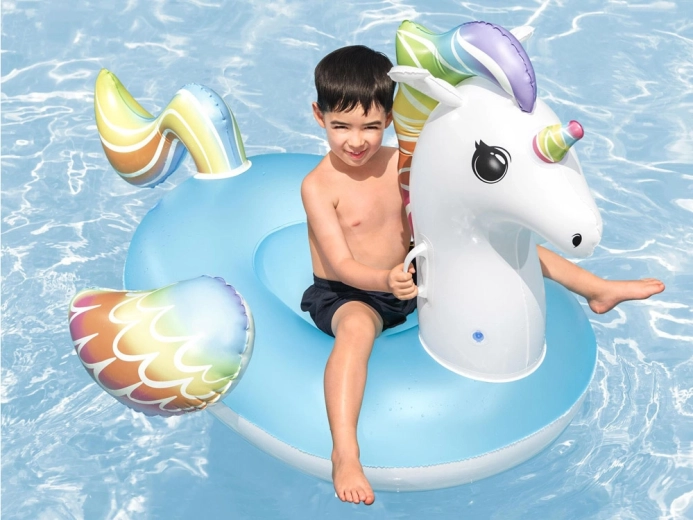 Pramoga vaikams vandenyje