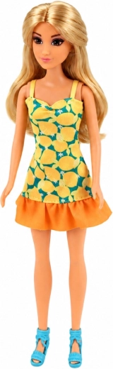 Summer outfit and beautiful long hair