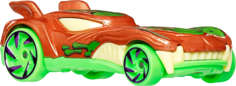Howlin' Heat metal car as an opponent