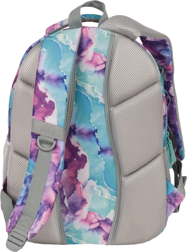 Spacious three-compartment backpack with organization and comfort