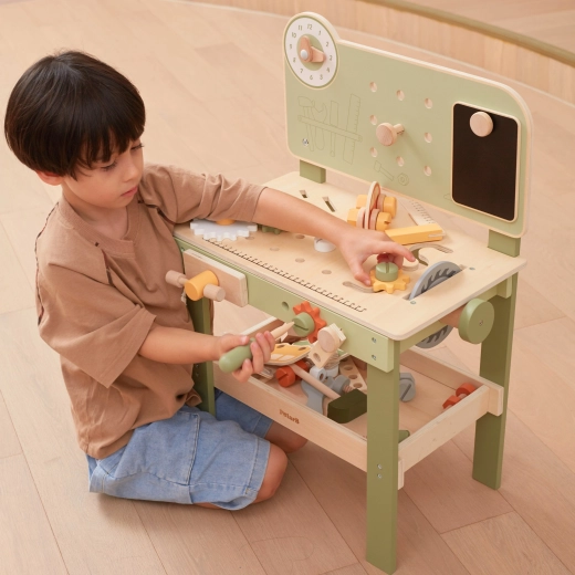 Tikra dirbtuvė mažiesiems meistrams