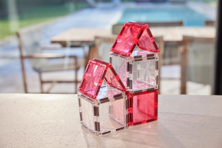 For unlimited creative building