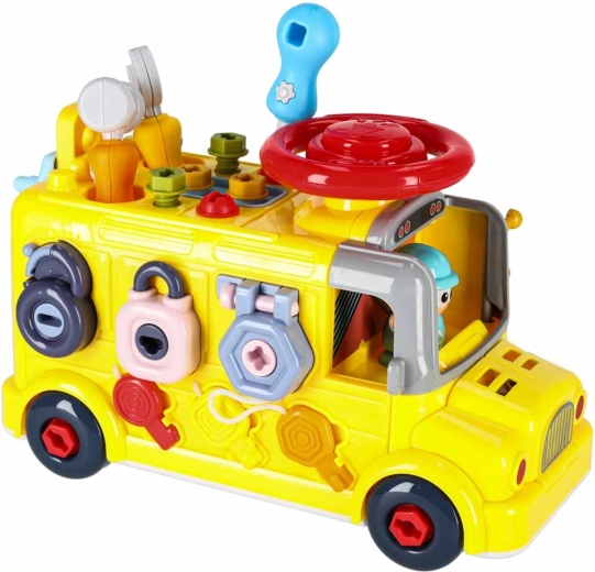 Riedantis veiklų kupinas autobusas