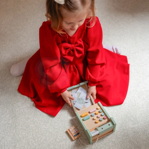An invitation to creative play