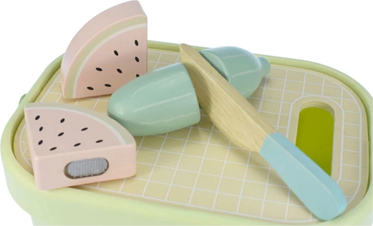 Realistiškas pjaustymas dėl lipnaus segtuko