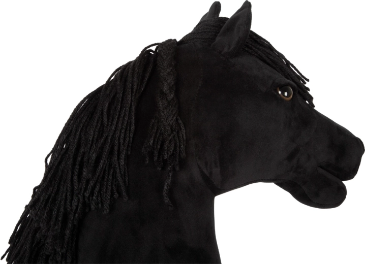 Minkšta galva ir tikroviškos detalės