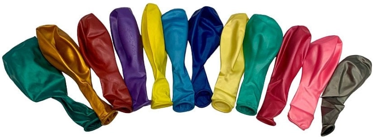 Practical 12-piece pack in mixed colors