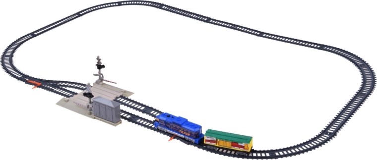Over 335 cm of track for a large loop