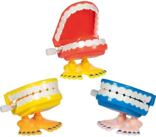 Goki wind-up chattering teeth