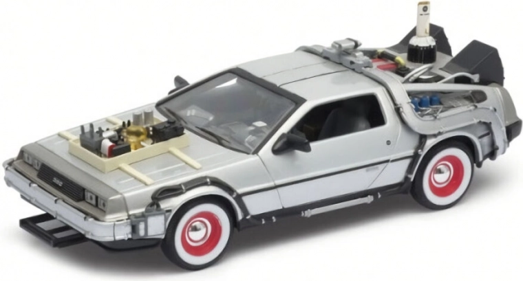 Metalinis automobilio DeLorean modelis iš filmo „Atgal į ateitį III“ masteliu 1:24
