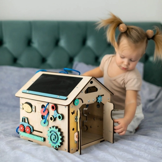 Montessori house for little hands