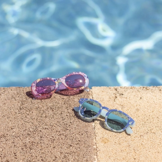 Playful pink design with a Stitch motif