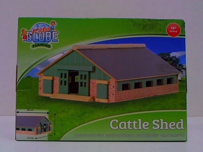 Wooden cow barn 1:32
