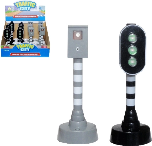 Children’s battery-powered traffic light and radar
