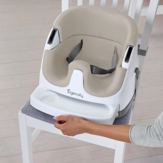 Practical removable tray