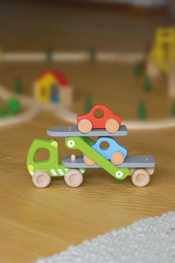 Medinis automobilių vežėjas su nuleidžiama rampa ir 2 automobiliukais – 1 vnt.