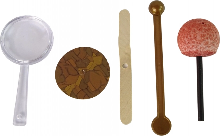 Išsamus stebėjimas su lupa