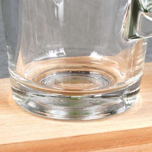 Patvarus storasienis stiklas