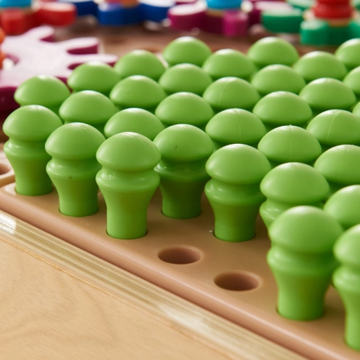 Support for fine motor skills and thinking