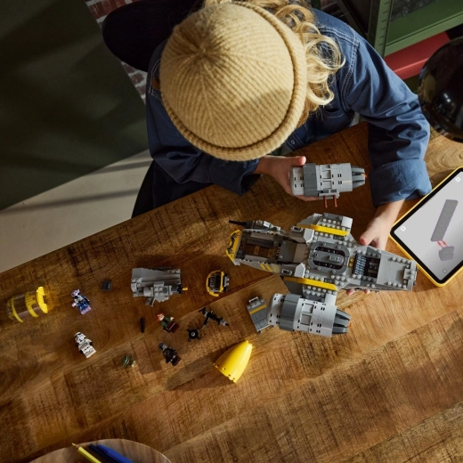 Konstravimas su LEGO Builder programėle