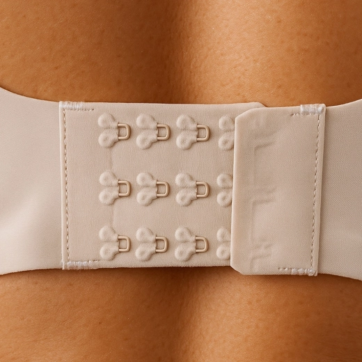 Easy adjustment thanks to the adjustable closure