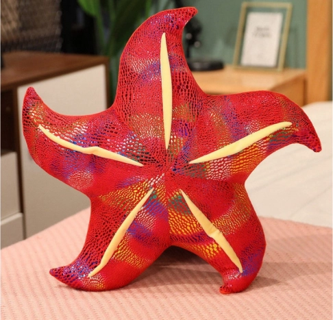 Pliušinė raudona žvaigždutė – pagalvėlė 20 cm