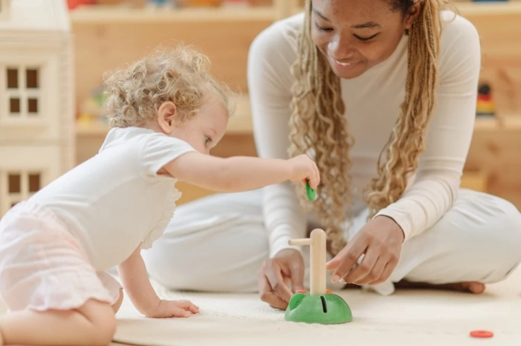 Playful fine motor skills training