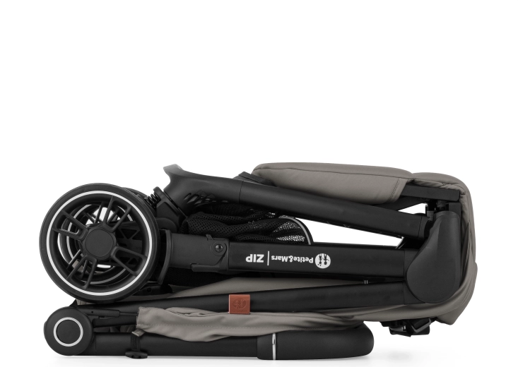 Lightning-fast folding and compact profile