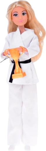 Taekvondo čempionė su trofėjumi