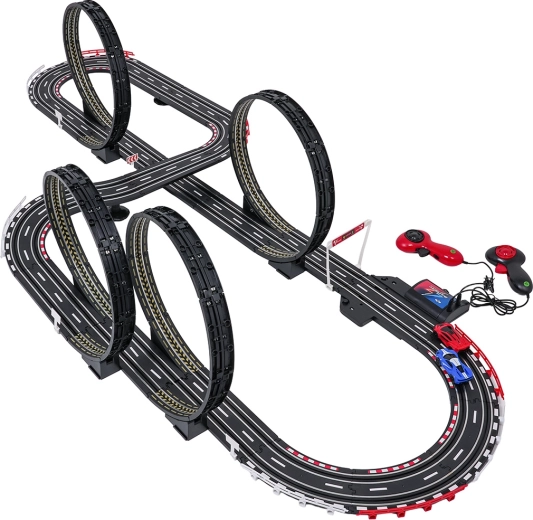 Dual-lane track for fair battles