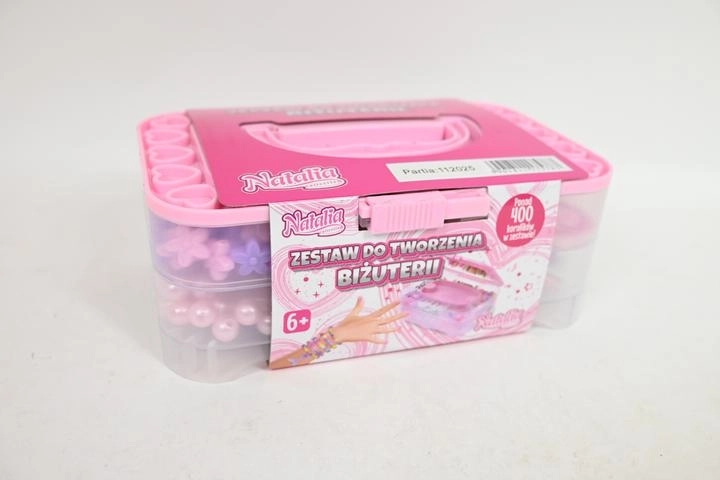 Creative jewelry-making kit with beads and organizer