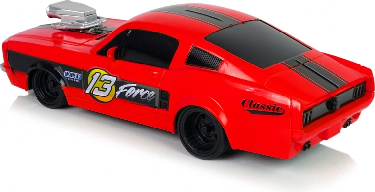 Sportinis muscle car dizainas