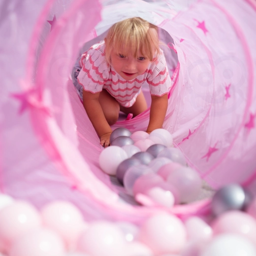 Ilgas jungiamasis tunelis aktyviam judėjimui